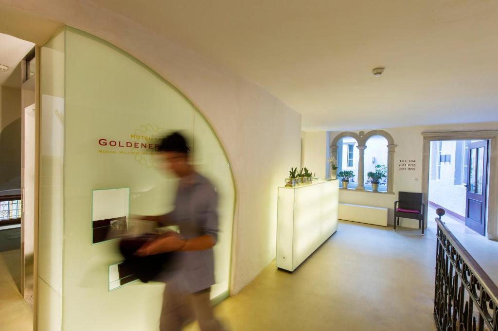 Hotel Goldener Stern Caldaro Esterno foto